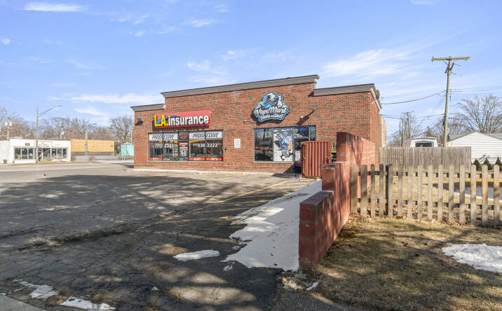 Pictures of Retail, Business for Sale property located at 18950 Inkster Road, Redford, MI 48240 for sales - image #1