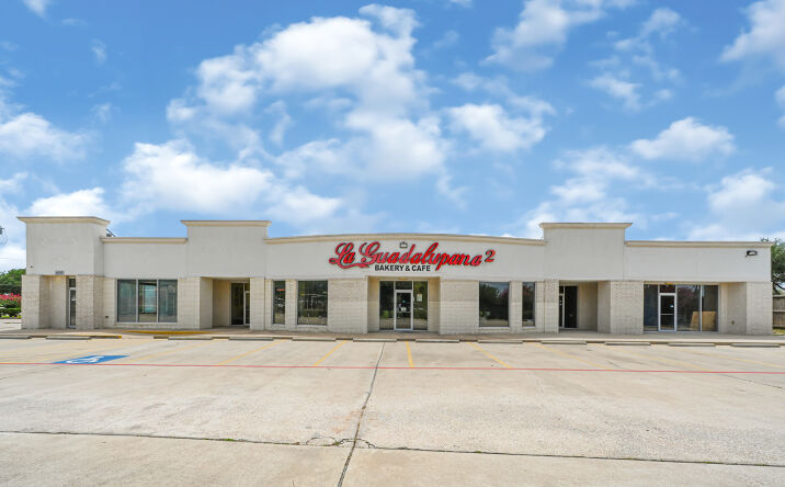 Pictures of Retail, Office, Business for Sale property located at 4690 Burke Road, Pasadena, TX 77504 for sales - image #1
