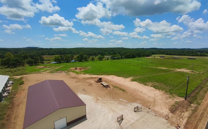 1177 Highway 51, Hulbert