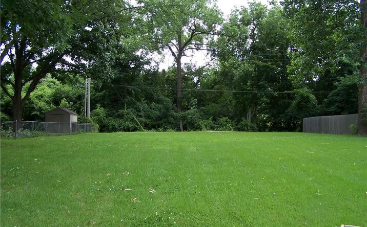 SW 21st Street, Oak Grove