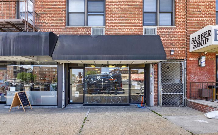 Pictures of Retail property located at 10230 Queens Boulevard 1005, Forest Hills, NY 11375 for sales - image #1
