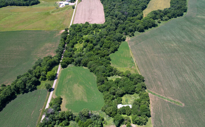 Pictures of Land property located at 15514 300 North Avenue, Bradford, IL 61421 for sales - image #1