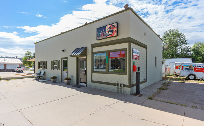 Pictures of Industrial property located at 1645 University Ave., Hot Springs, SD 57747 for sales - image #1