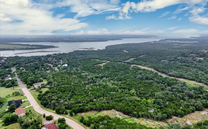 Pictures of Land property located at TBD Harbor, Woodway, TX 76712 for sales - image #1