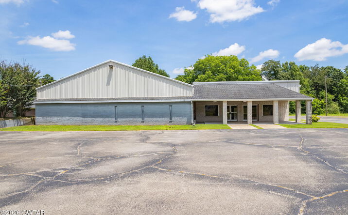 Pictures of Special Purpose property located at 712 Whitehall Street, Jackson, TN 38301 for sales - image #1