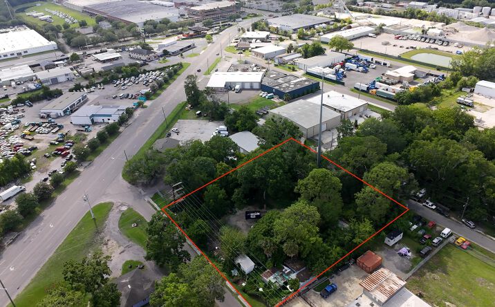 Pictures of Industrial property located at 4736 HUNT Street, Jacksonville, FL 32254 for sales - image #1