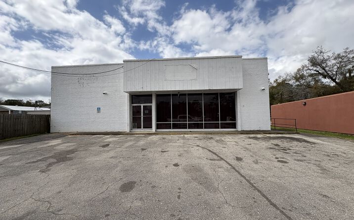 Pictures of Industrial property located at 3610 Crawfordville Road, Tallahassee, FL 32305 for sales - image #1