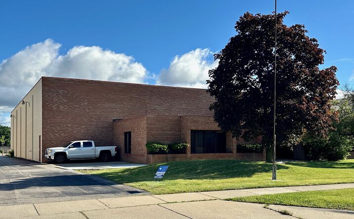 Pictures of Industrial property located at 649 East Mandoline Avenue, Madison Heights, MI 48071 for sales - image #1