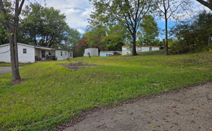 Pictures of Multifamily, Mobile Home Park property located at 126 Holly Circle, Harmony, PA 16037 for sales - image #1