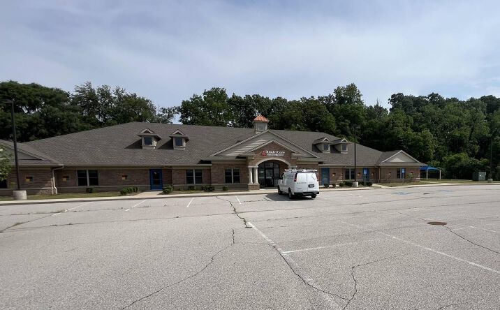 Pictures of Office property located at 82 CAPITAL DR, WARSAW, IN 46582-6723 for sales - image #1