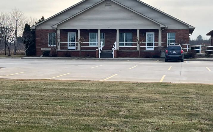 Pictures of Office property located at 4154 River Rd, East China, MI 48054 for sales - image #1