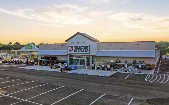 Pictures of Retail property located at 152 North Broadview Street, Greenbrier, AR 72058 for sales - image #1