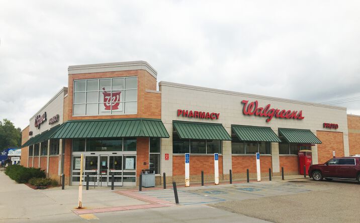 Pictures of Retail property located at 326 W LINCOLN AVE, FERGUS FALLS, MN 56537-2027 for sales - image #1