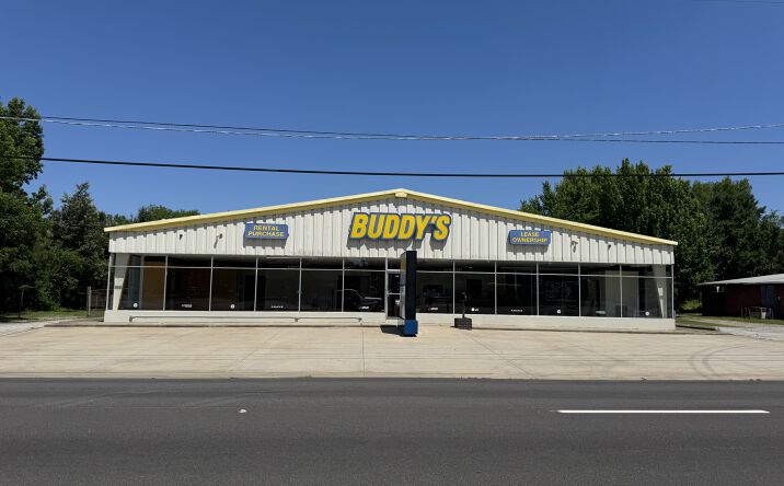 Pictures of Retail property located at 3827 Midland Blvd, Fort Smith, AR 72904 for sales - image #1