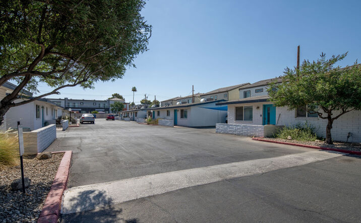 Pictures of Multifamily property located at 3141 North 37th Street, Phoenix, AZ 85018 for sales - image #1