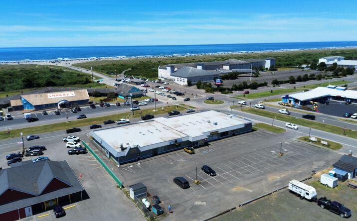 Pictures of Retail property located at 698 Ocean Shores Blvd NW, Ocean Shores, WA 98569 for sales - image #1