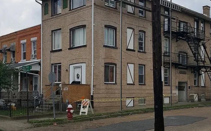 400 Russellwood Avenue, McKees Rocks