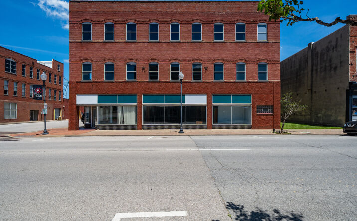 Pictures of Retail, Office, Industrial property located at 401 East 2nd Street, Owensboro, KY 42303 for sales - image #1