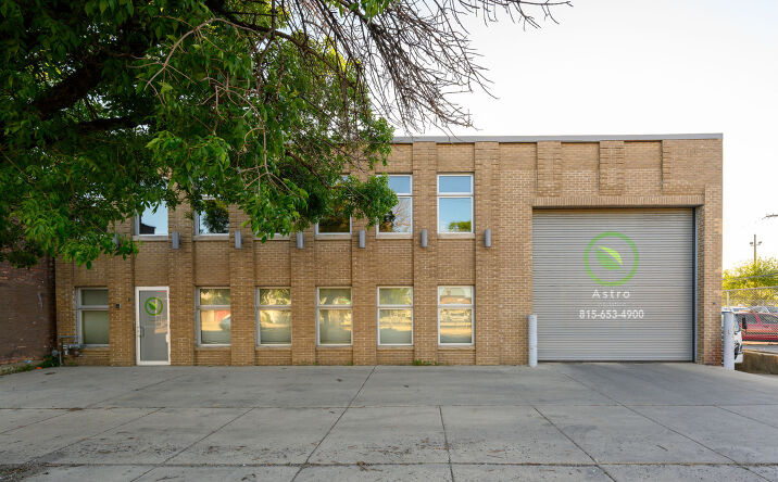 Pictures of Office, Industrial property located at 242 North Western Avenue, Chicago, IL 60612 for sales - image #1