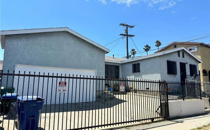 Pictures of Multifamily property located at 11167 S San Pedro, Los Angeles, CA 90061 for sales - image #1