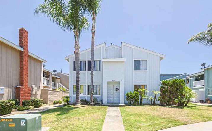 Pictures of Multifamily property located at 4822 Neely, Huntington Beach, CA 92649 for sales - image #1