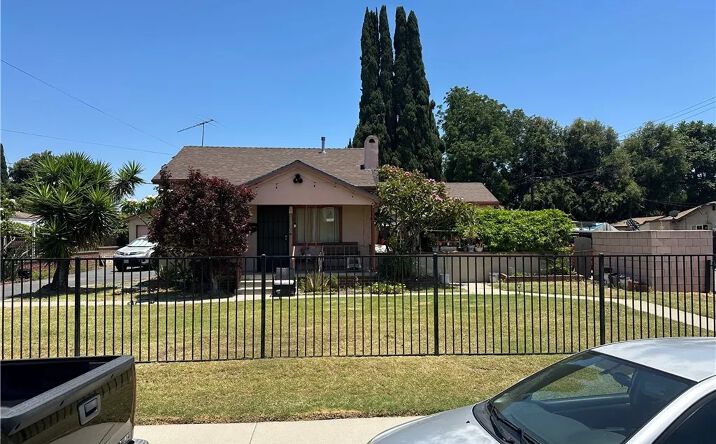 Pictures of Multifamily property located at 3050 Sastre, El Monte, CA 91733 for sales - image #1