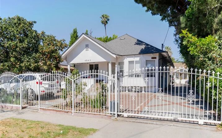 Pictures of Multifamily property located at 4541 Russell Avenue, Los Angeles, CA 90027 for sales - image #1