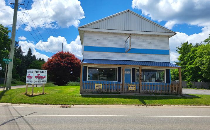 Pictures of Office property located at 9405 Dixie Highway, Clarkston, MI 48348 for sales - image #1