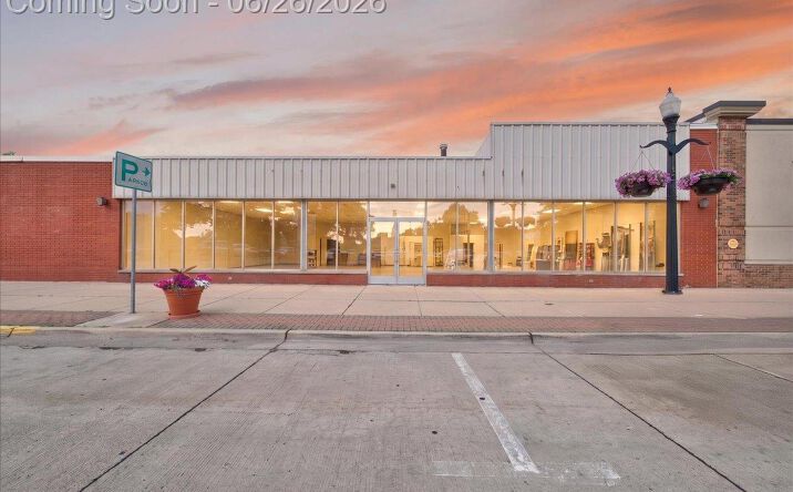 Pictures of Hospitality, Office, Mixed Use, Land, Retail, Industrial property located at 458 Main Street, Belleville, MI 48111 for sales - image #1