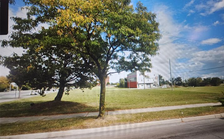 Pictures of Industrial property located at 11400 E Jefferson Avenue, Detroit, MI 48214 for sales - image #1