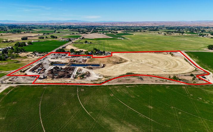 Pictures of Mixed Use, Land, Self Storage property located at 4523 SE THIRD AVE, NEW PLYMOUTH, ID 83655-5312 for sales - image #1