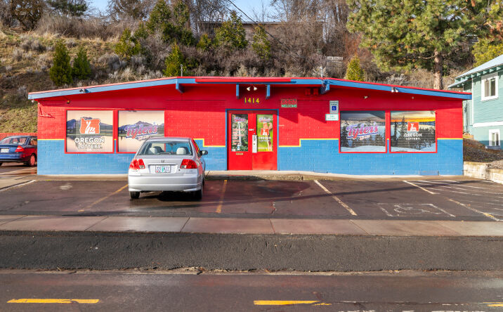 Pictures of Retail, Office property located at 1414 OREGON AVE, KLAMATH FALLS, OR 97601-6542 for sales - image #1