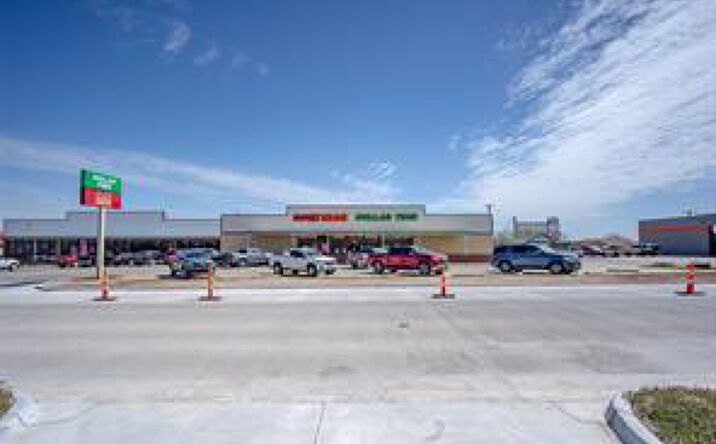 Pictures of Retail property located at 301 N Broadway AVE, Hinton, OK 73047 for sales - image #1