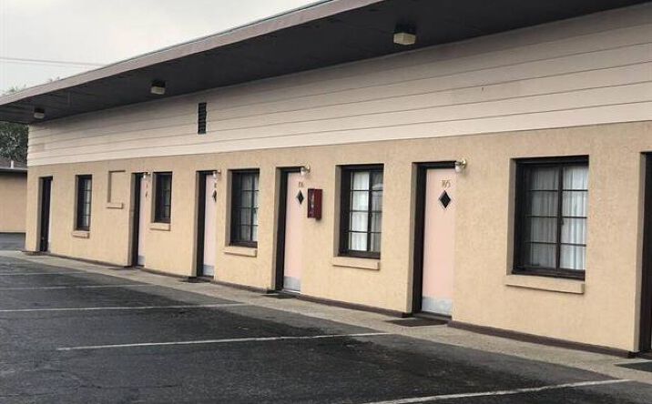 Pictures of Retail, Hospitality property located at 75 Center St, Rock Springs, WY 82901 for sales - image #1