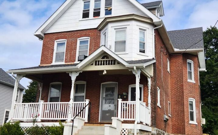 Pictures of Multifamily property located at 253 W Lancaster Ave, Downingtown, PA 19335 for sales - image #1