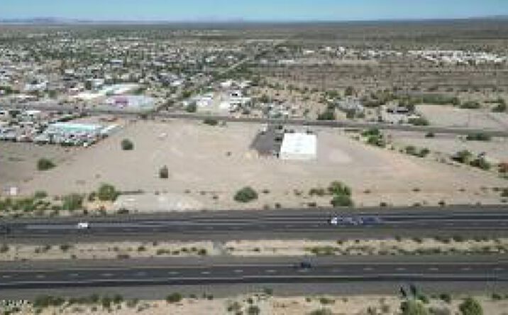 525 E Main St, Quartzsite