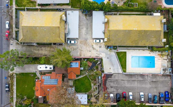 Pictures of Multifamily property located at 3025 Tully Rd, Modesto, CA 95350 for sales - image #1
