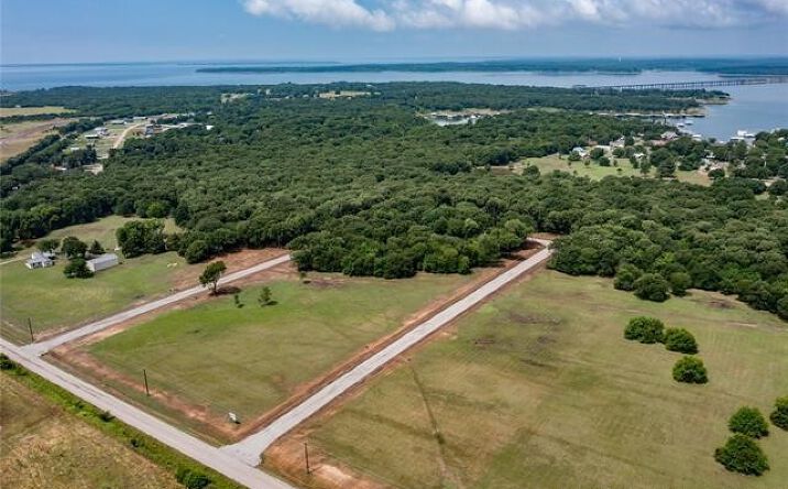 11 Landing Loop, Mead