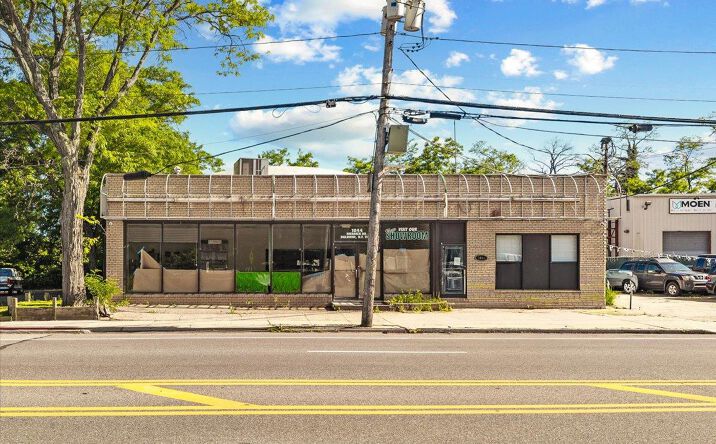 Pictures of Mixed Use, Retail, Industrial property located at 1044 Merrick Road, Baldwin, NY 11510 for sales - image #1