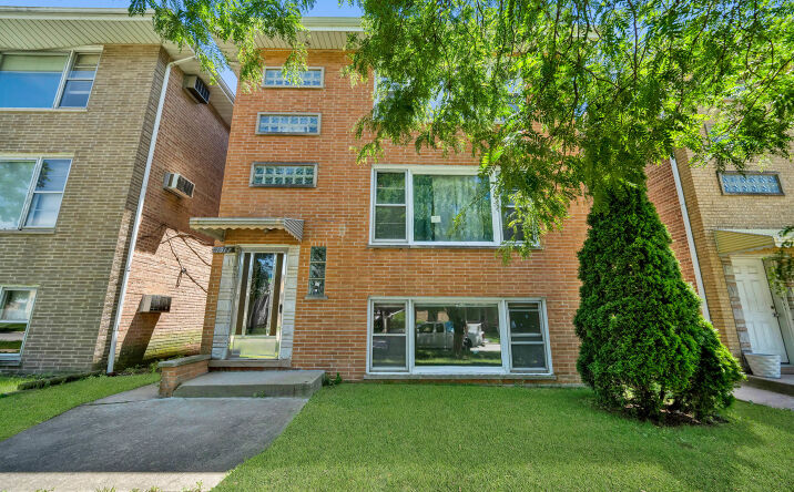 Pictures of Multifamily property located at 1917 High Street, Blue Island, IL 60406 for sales - image #1