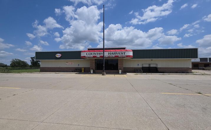 Pictures of Retail property located at 7312 K-4 HWY, Meriden, KS 66512 for sales - image #1