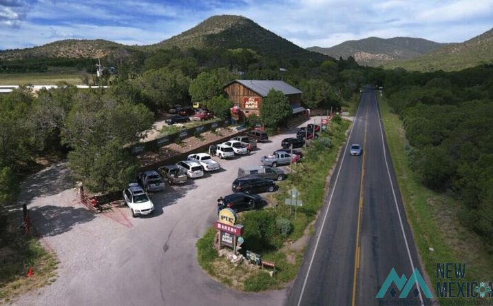 Pictures of Mixed Use property located at 949 Highway 82 Highway, Ruidoso, NM 88325 for sales - image #1