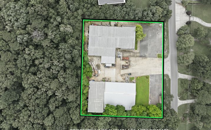 Pictures of Industrial property located at 740 Signal Point Road, Guntersville, AL 35976 for sales - image #1