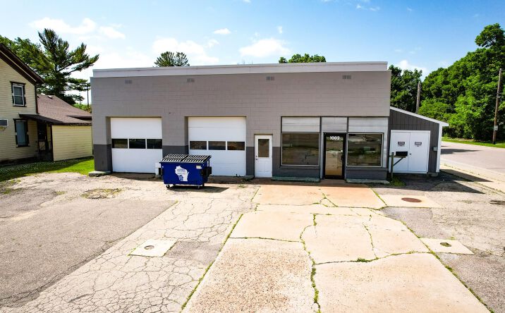 Pictures of Retail, Office, Industrial property located at 1002 E Main, Reedsburg, WI 53959 for sales - image #1