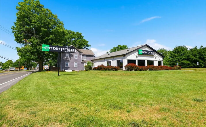 Pictures of Retail property located at 1105 Scott St., Brodheadsville, PA 18322 for sales - image #1