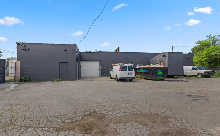 Pictures of Mixed Use, Self Storage property located at 17170 BURGESS, DETROIT, MI 48219 for sales - image #1