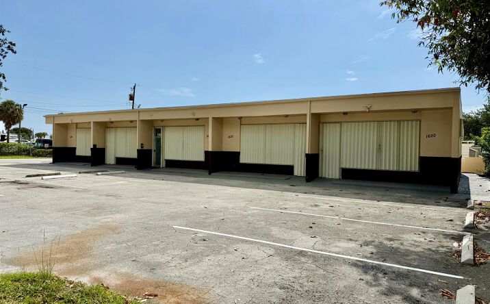 Pictures of Retail, Special Purpose, Office property located at 1620 Avenue E, West Palm Beach, FL 33404 for sales - image #1