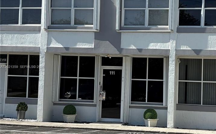 Pictures of Retail, Industrial property located at 111, Miami, FL 33186 for sales - image #1