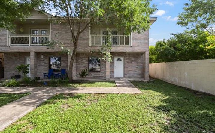 Pictures of Multifamily property located at 607 E Jackson Street, Harlingen, TX 78550 for sales - image #1