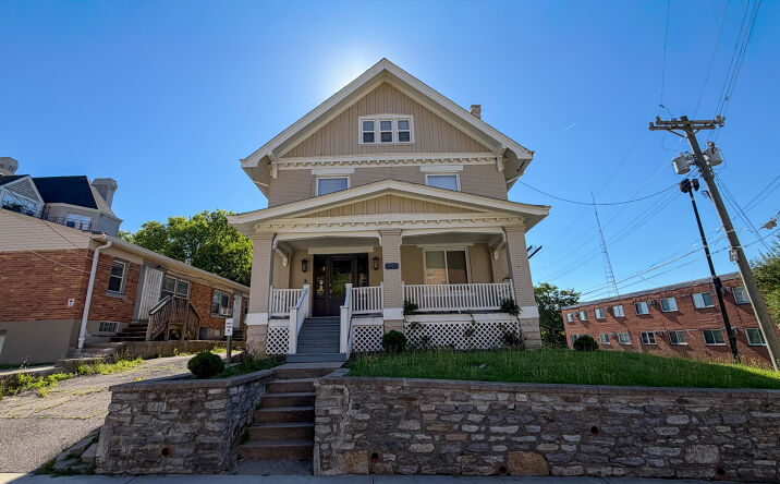 Pictures of Office property located at 2100 Auburn Avenue, Cincinnati, OH 45219 for sales - image #1